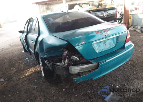 2006 Mercedes-Benz E 350 z USA, uszkodzony, nr VIN WDBUF56J96A944409